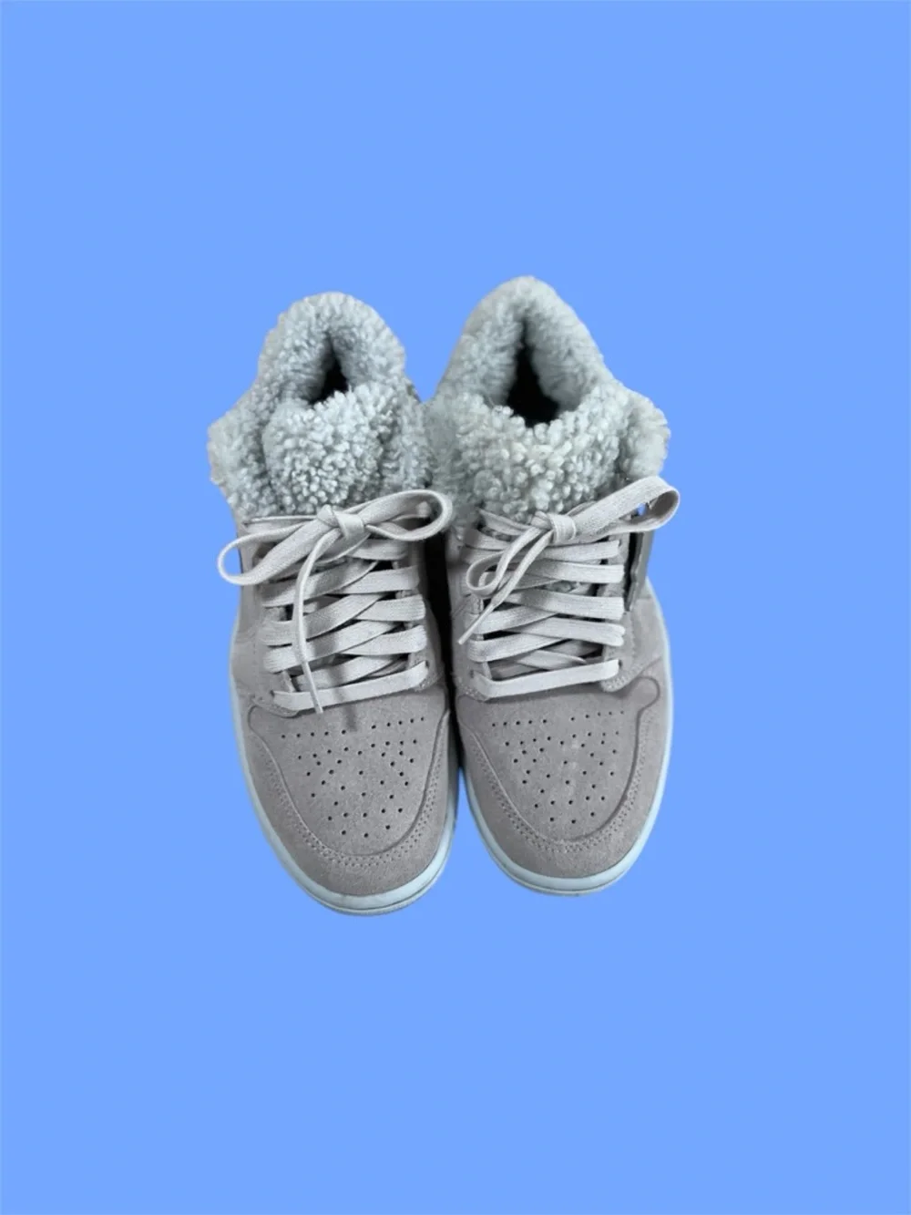Nike Jordan 1 Low Sherpa - Picture 2 of 4